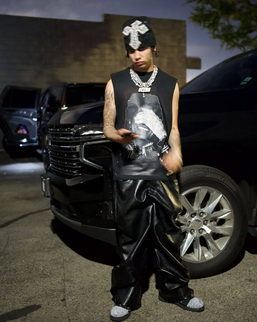 Black Mj Sleeveless Glove Tee