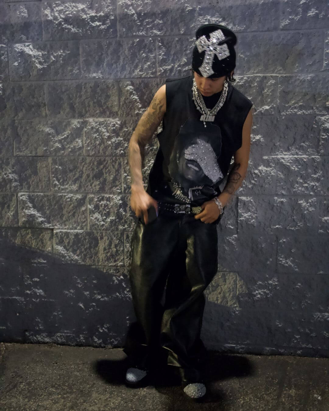 Black Mj Sleeveless Glove Tee